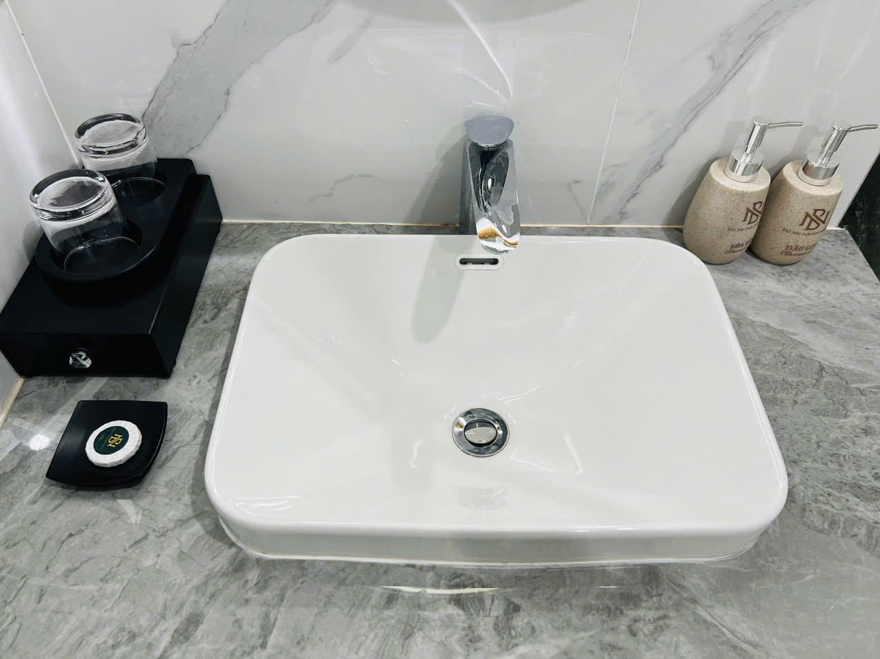 Về Khách sạn Bảo Nhi Paradise Hotel